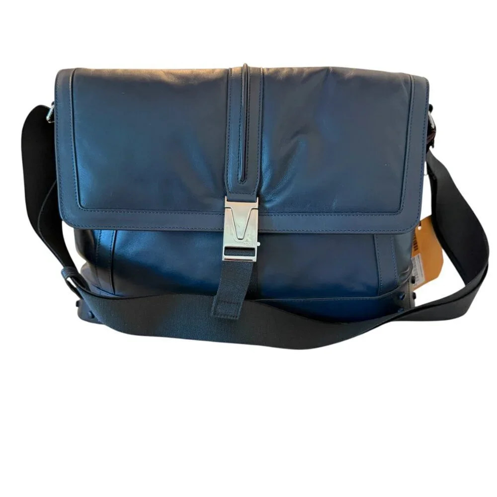 Tod's Italy Blue Leather New Messenger XBMTDSY9200ND6U820‎